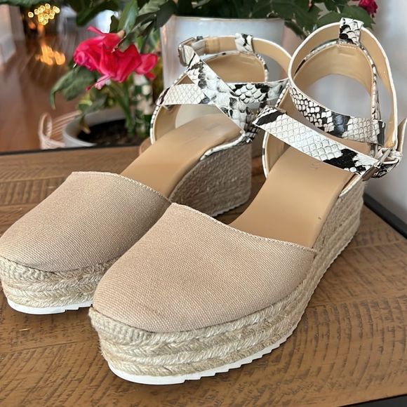 Nine West platform sandals - Picture 2 of 6